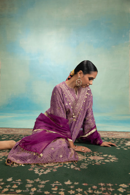 Amira Bandhni Kurta Set