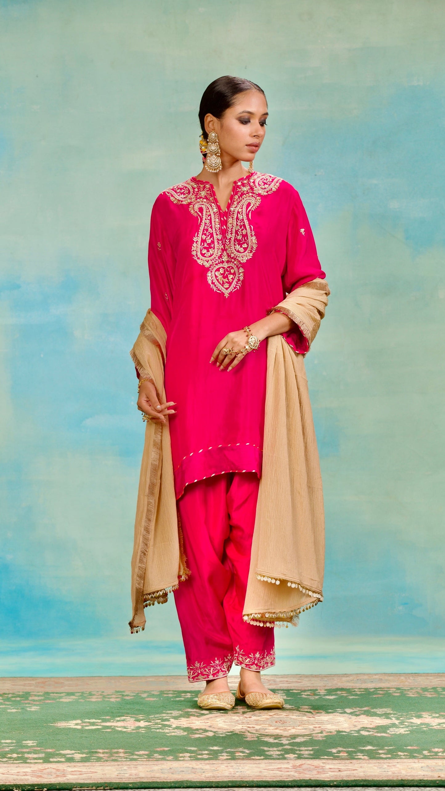 Gulnaar Kurta Set